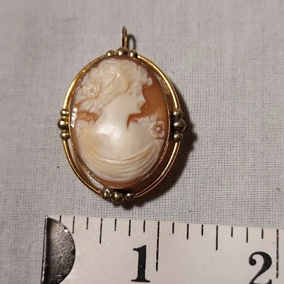 Vintage PR. ST. Co. 1/20 12K GF Cameo Pendant or Pin Hand Carved Shell Woman - Picture 4 of 10